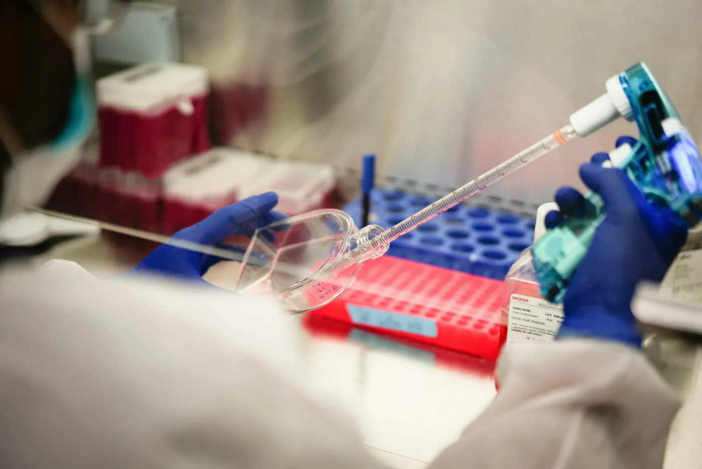How Do Peptides Work? Cell Signaling, Receptors, and Delivery Explained